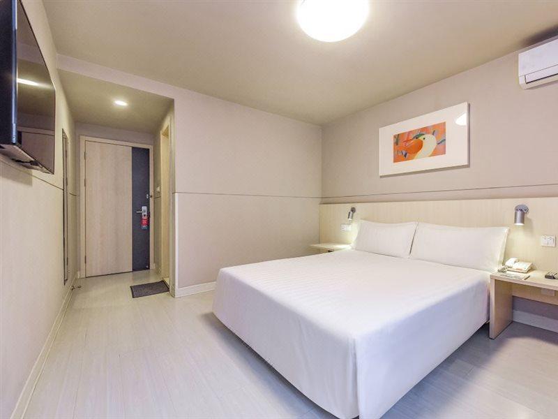 Jinjiang Inn Shenzhen North Railway Station Bagian luar foto